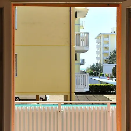 Lovely Flat Just 150 M From The Apartment Bibione