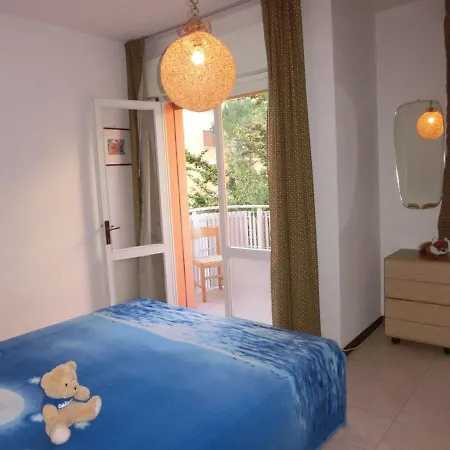 Lovely Flat Just 150M From The Beach Apartman *