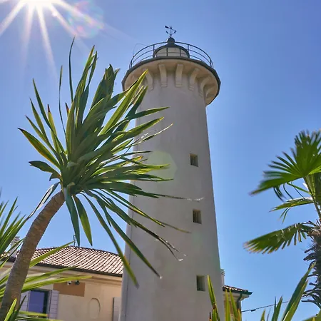 Lovely Flat Just 150 M From The Apartmán Bibione