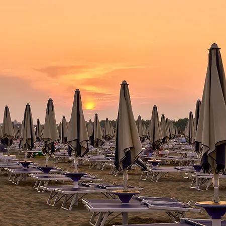 Lovely Flat Just 150 M From The * Bibione
