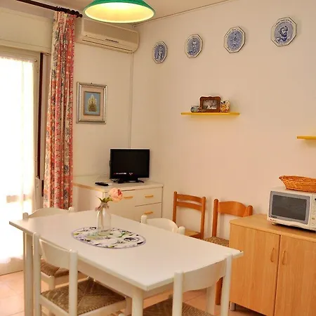 Lovely Flat Just 150 M From The Bibione