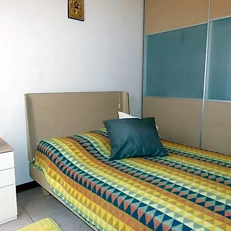 Apartment Lovely Flat Just 150 M From The