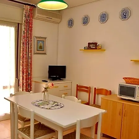 Apartment Lovely Flat Just 150 M From The *