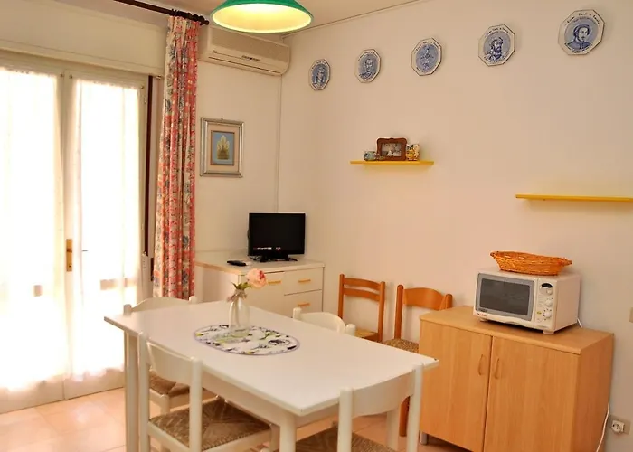 Lovely Flat Just 150mt From The Bibione