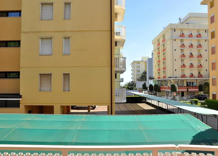 Lovely Flat Just 150mt From The * Bibione